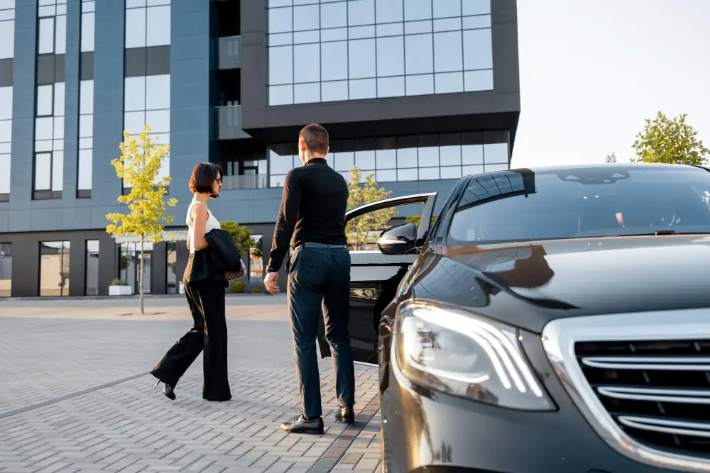 2024s Top Airport Taxi Services Compare Now